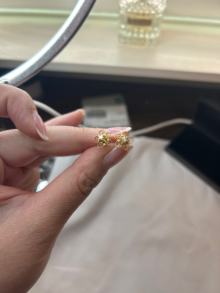 14k Solid Gold Diamond Earrings 14k Solid Gold Diamond Earrings